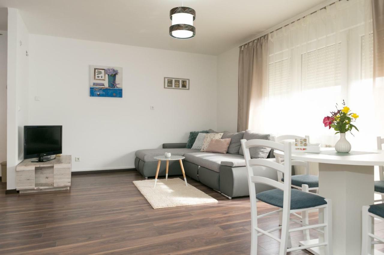 Apartman Maja Otocac Exterior photo